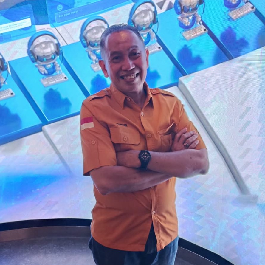 Drs. Koerniawan Hidajat, M.Si